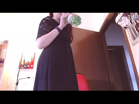 ❤️ スケベで甘美なパンティが大好きな従順な奴隷が、この動画を見てオナニーを強要される! ️ ジャストポルノ ❌️❤