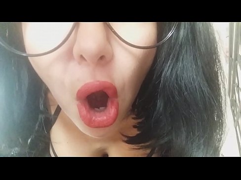❤️ ハニー、義理の母が今日は学校に行かせてくれないの...。って、そんなことあるわけないだろ...。 ️ ジャストポルノ ❌️❤